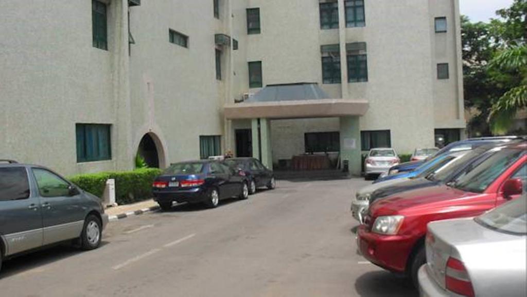 Denis Hotel Abuja Mobushipe Eksteriør billede